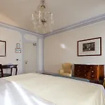 Relais Monaco Country &