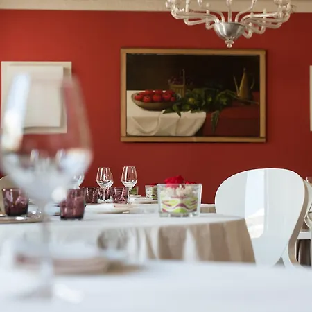 Relais Monaco Country & Otel