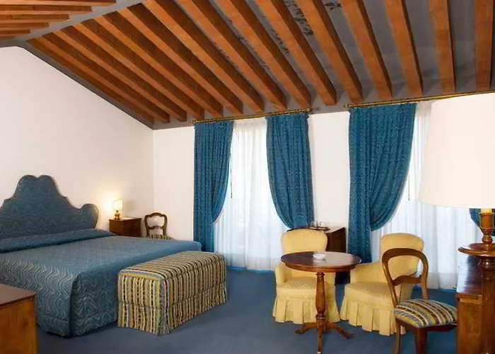 Relais Monaco Country &