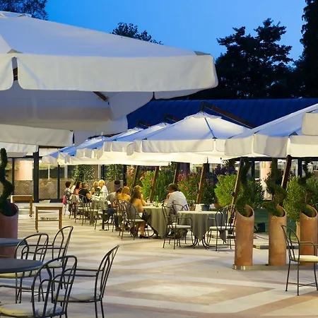 Relais Monaco Country &