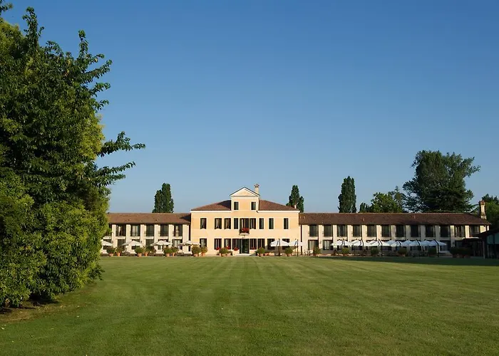 Relais Monaco Country & Отель Понцано-Венето