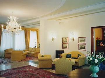 Hotel Relais Monaco Country & 4*